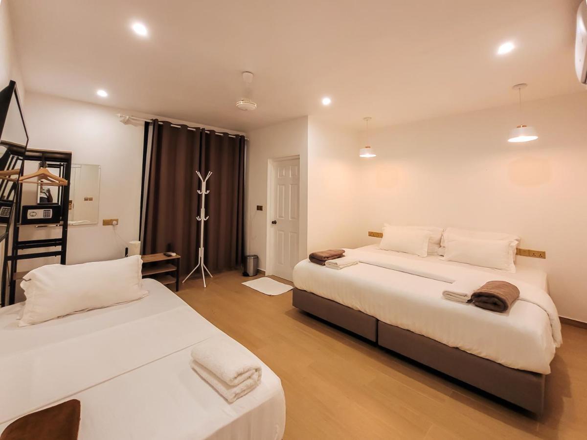 Kingsway Thoddoo Maldives Hotel ภายนอก รูปภาพ