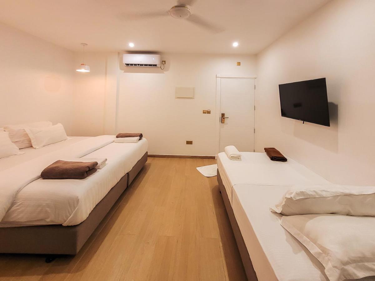 Kingsway Thoddoo Maldives Hotel ภายนอก รูปภาพ